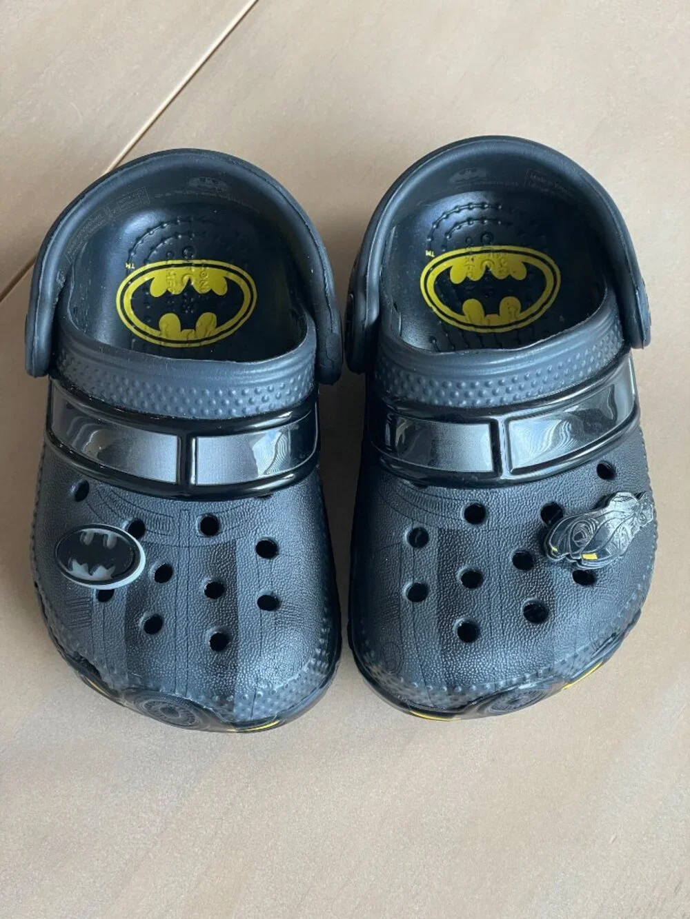 Entire Closet $5! Crocs Batman Batmobile Clogs Black Toddler Size 5